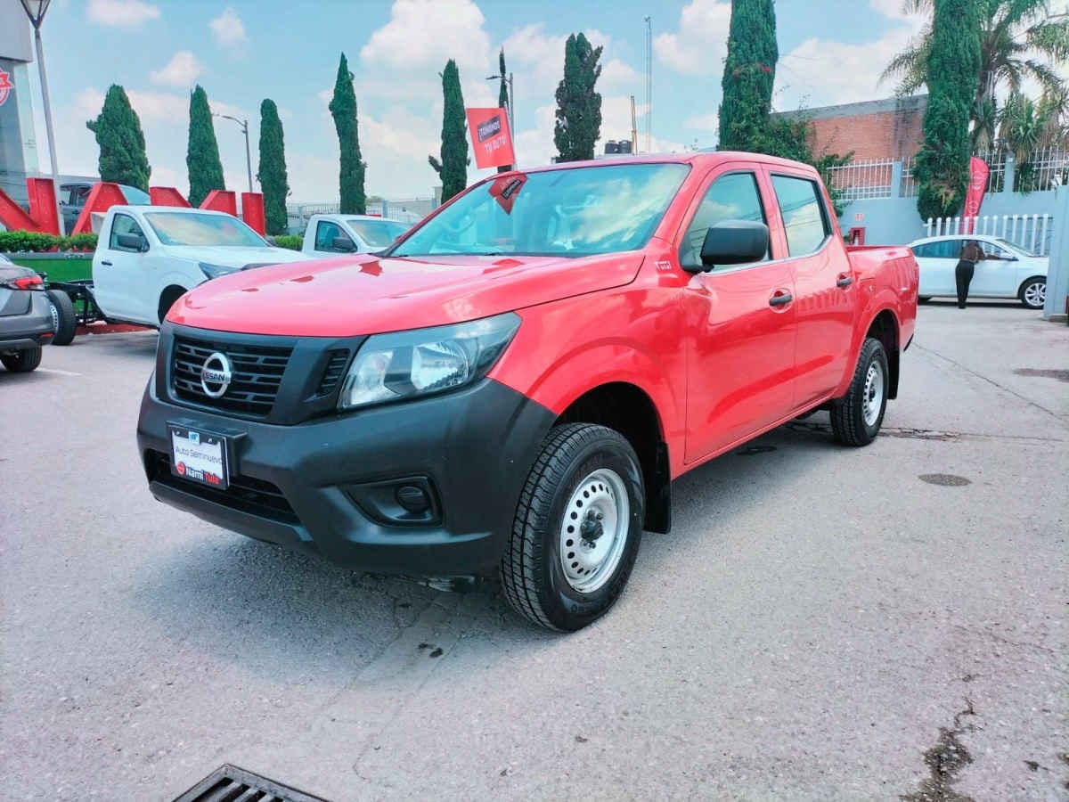 Nissan Doble Cabina NP300 4p S L4/2.5 Man A/C 2020